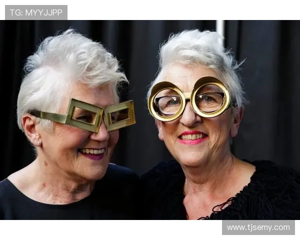 看了10遍才明白!《XXX》里那个不起眼的小角色,才是最大赢家! 看了10遍才明白!《XXX》里那个不起眼的小角色,才是最大赢家!