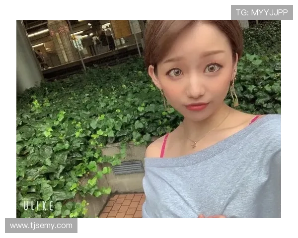 姬川丽娜：风华绝代，静待君来